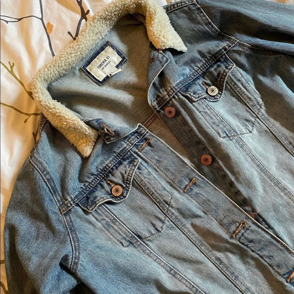 F21 jeans jacket💙